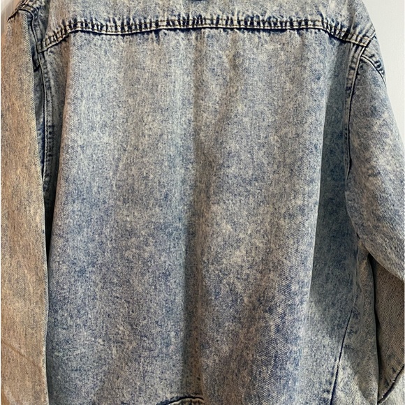 Acid Wash Jean Jacket - Picture 7 of 11
